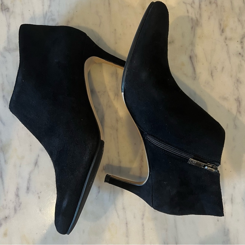Pelle Moda Black Suede Booties in Box Size 7 - Picture 4 of 8